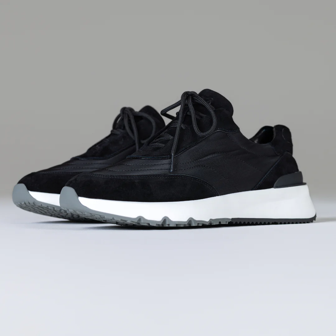 Black Runners - Image 3