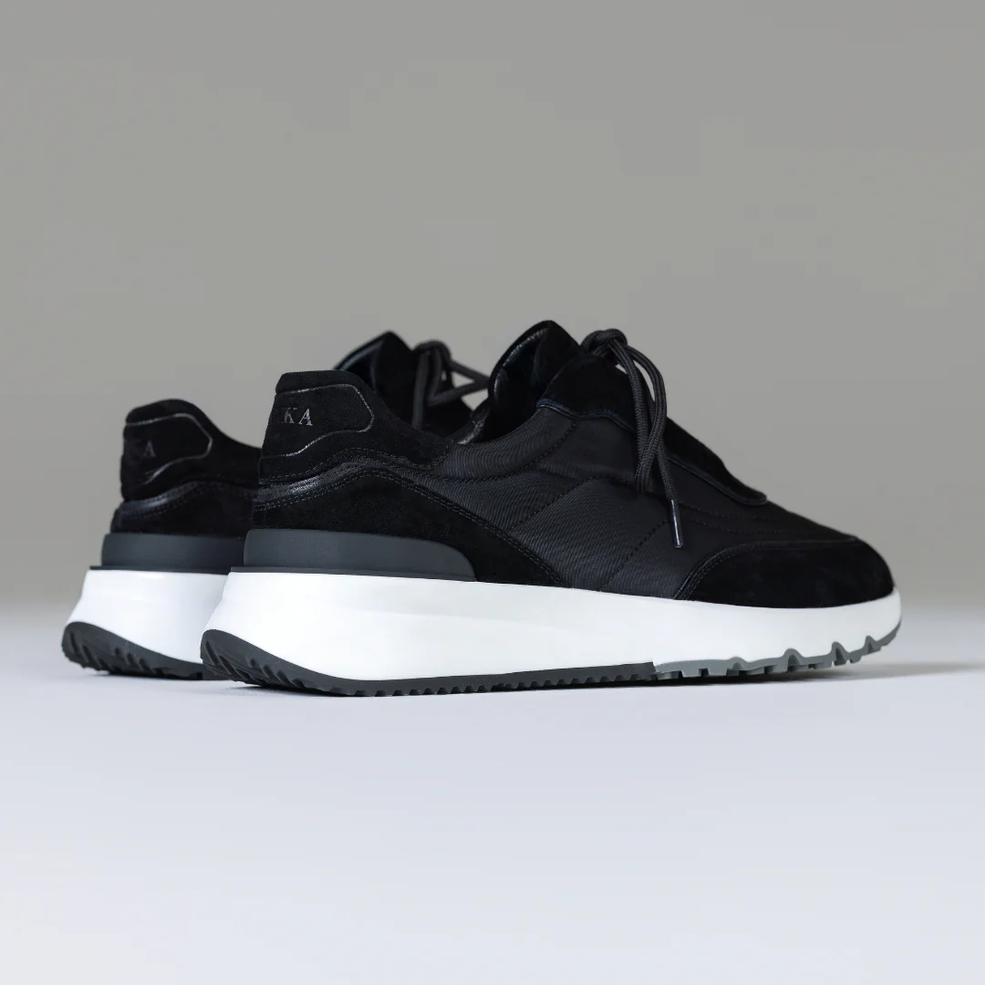 Black Runners - Image 5