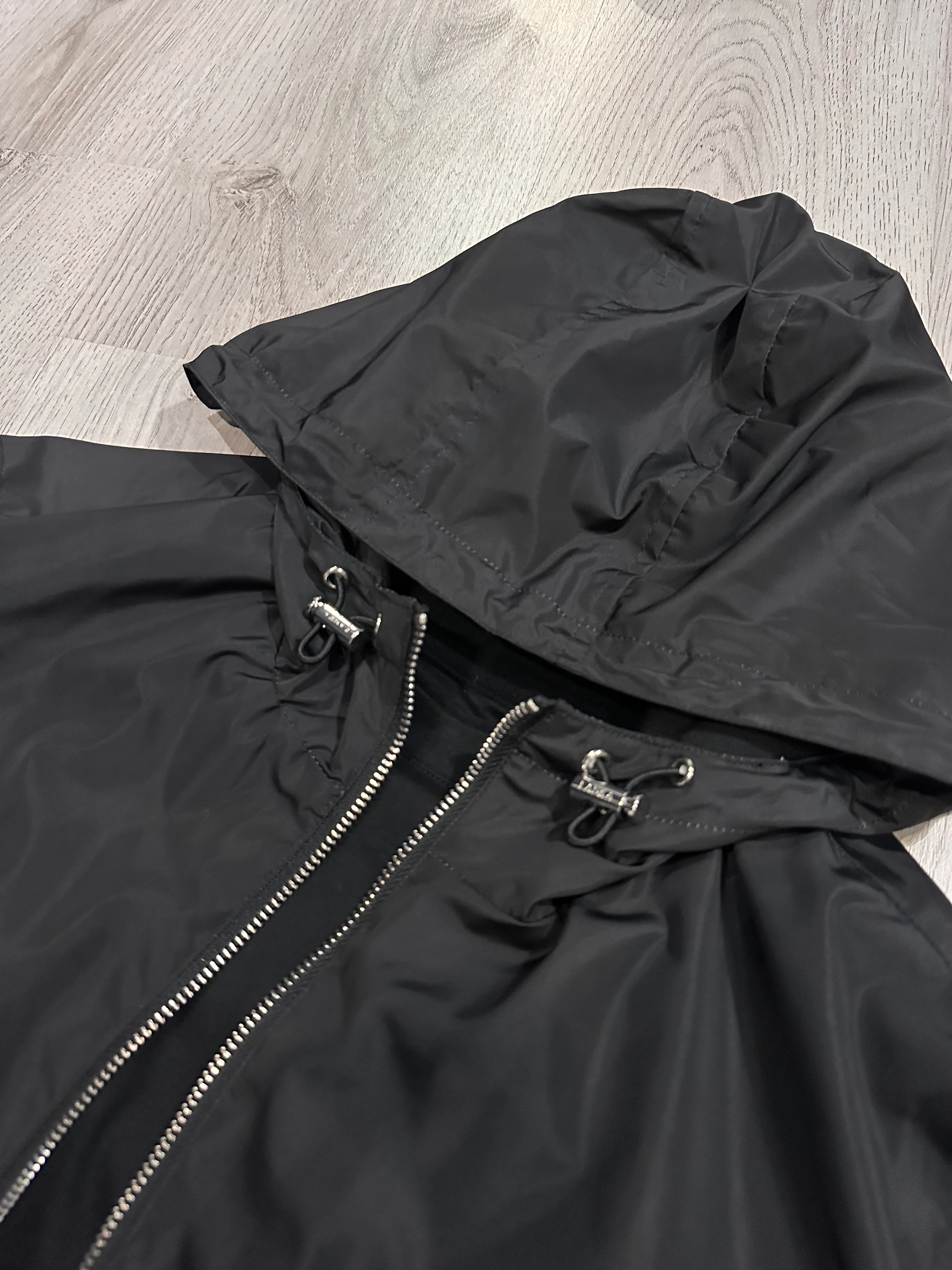 Black Wind Breaker - Image 12