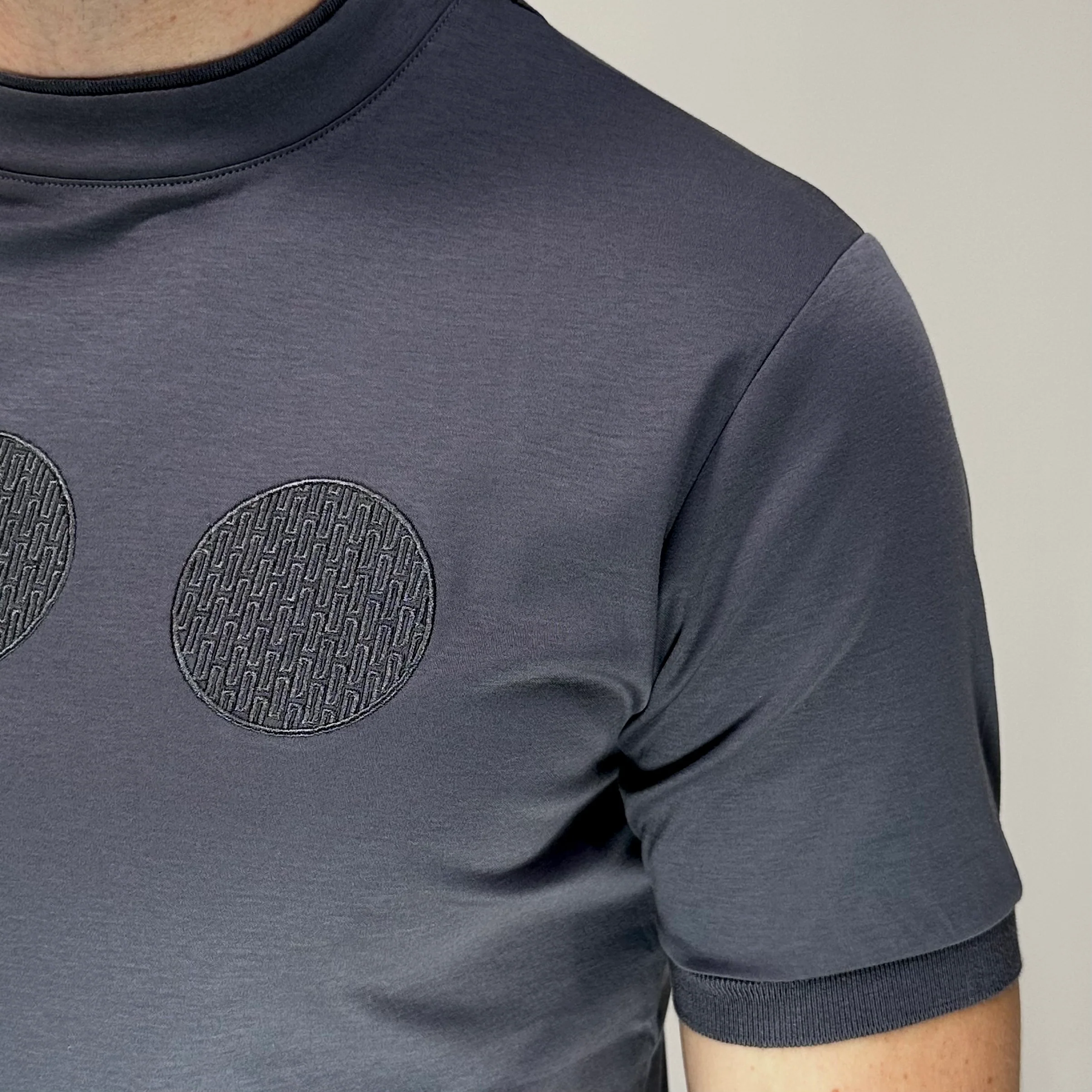 Steel Grey Mercerised Circle T-shirt - Image 7